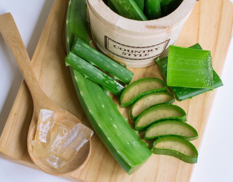 How to Use Aloe Vera Gel in Your Skincare Routine?