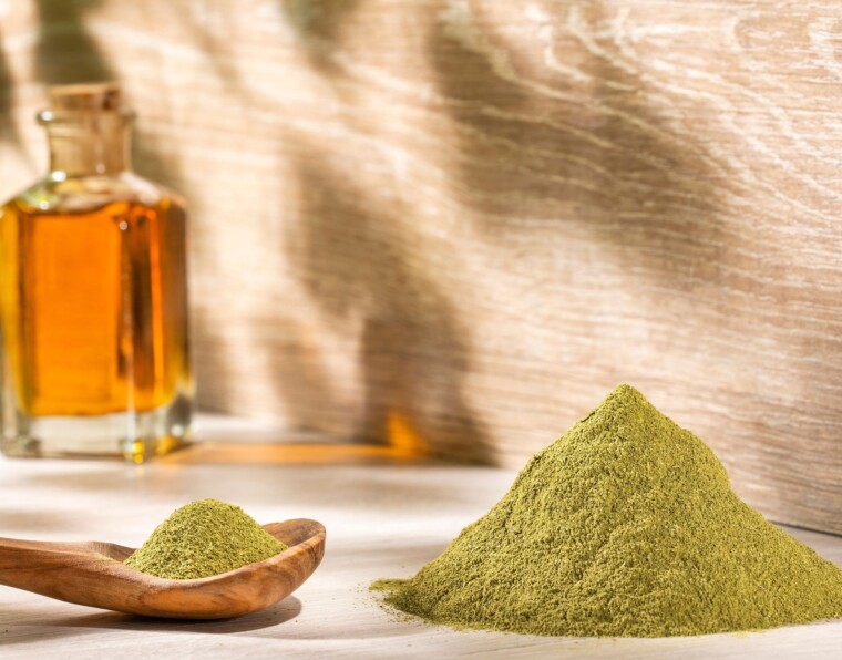 What is Moringa Oil? How to Use Moringa Oil for Skin?