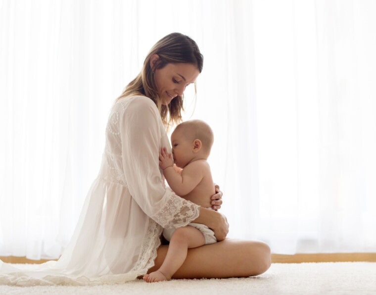 7 Natural Ingredients for a Breastfeeding Skincare Routine