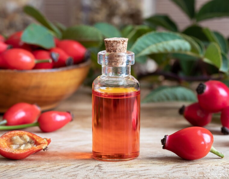 Discover the Amazing Benefits of Rosehip Oil for Skin